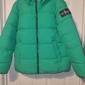 5 women coat 3med 2 LG and 1lg men jacket and boy sm pole jacket